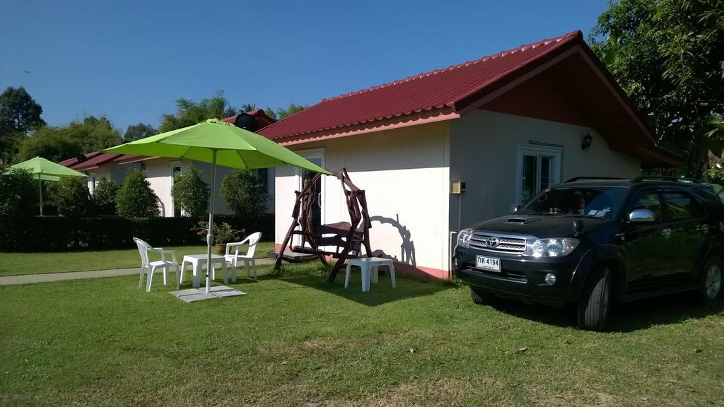 Moon River Resort Ubon Ratchathani Exterior foto